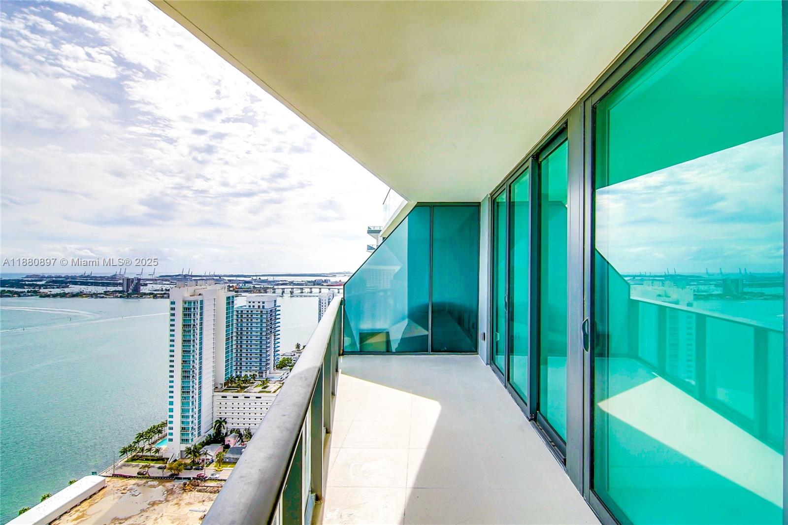 460 NE 28th St #3507, Miami FL 33137
