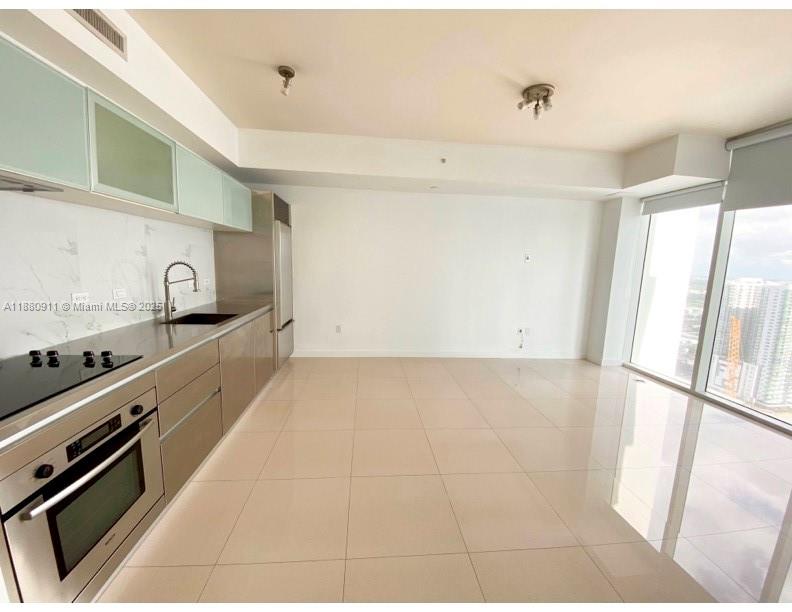 1040 Biscayne Blvd #3605, Miami FL 33132