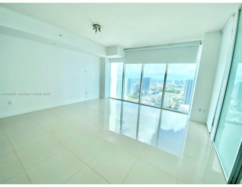 1040 Biscayne Blvd #3605, Miami FL 33132