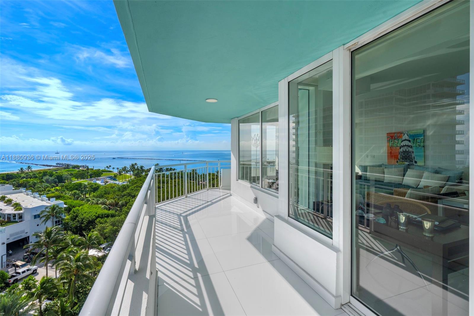 400 S Pointe Dr #1104, Miami Beach FL 33139