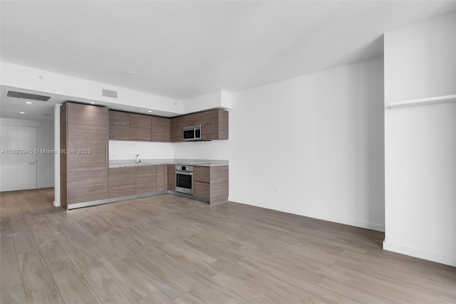 1300 S Miami Ave #3808, Miami FL 33130