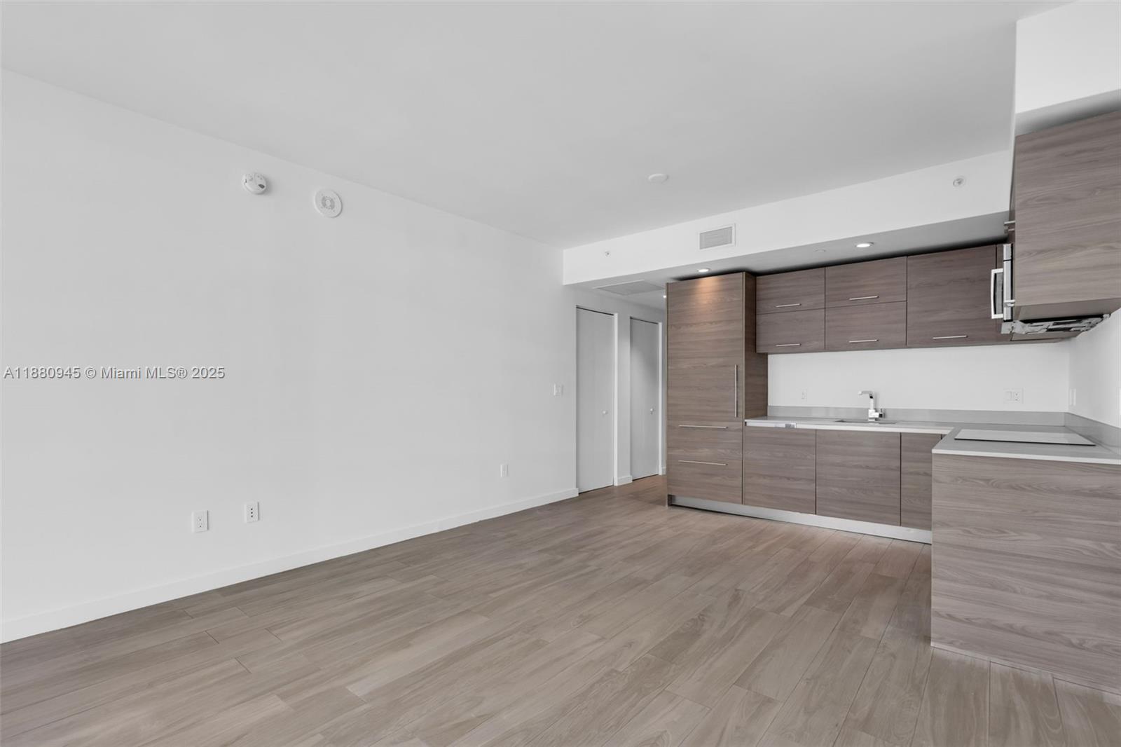 1300 S Miami Ave #3808, Miami FL 33130