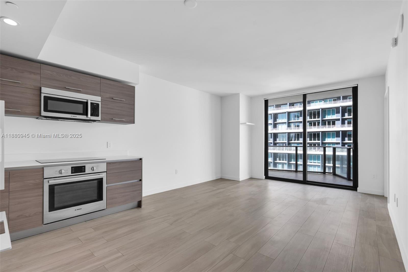 1300 S Miami Ave #3808, Miami FL 33130