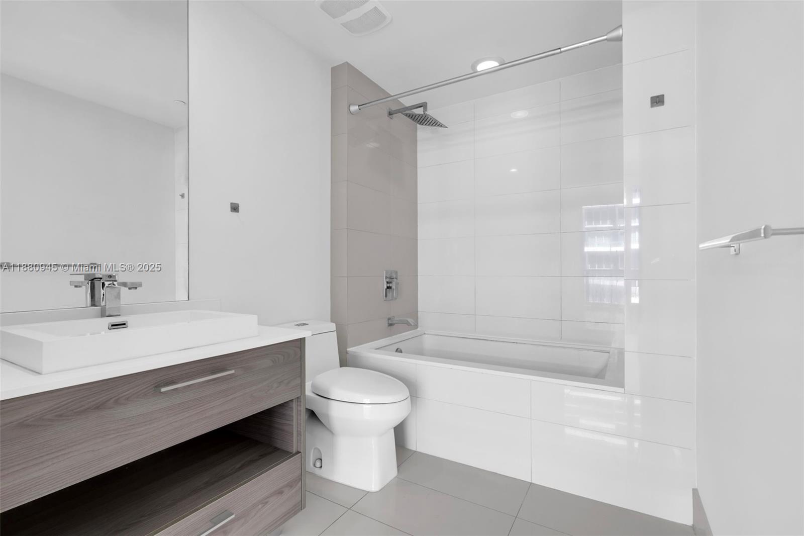 1300 S Miami Ave #3808, Miami FL 33130