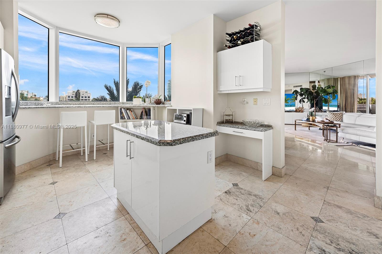 300 S Pointe Dr #504, Miami Beach FL 33139
