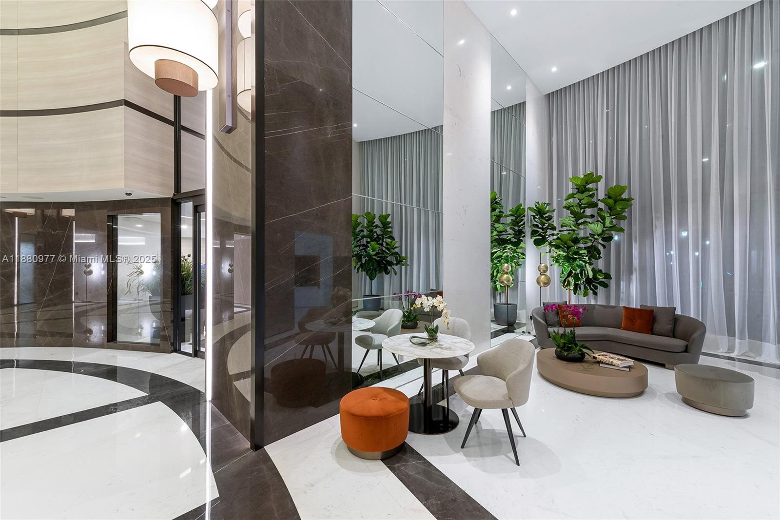 300 S Pointe Dr #504, Miami Beach FL 33139