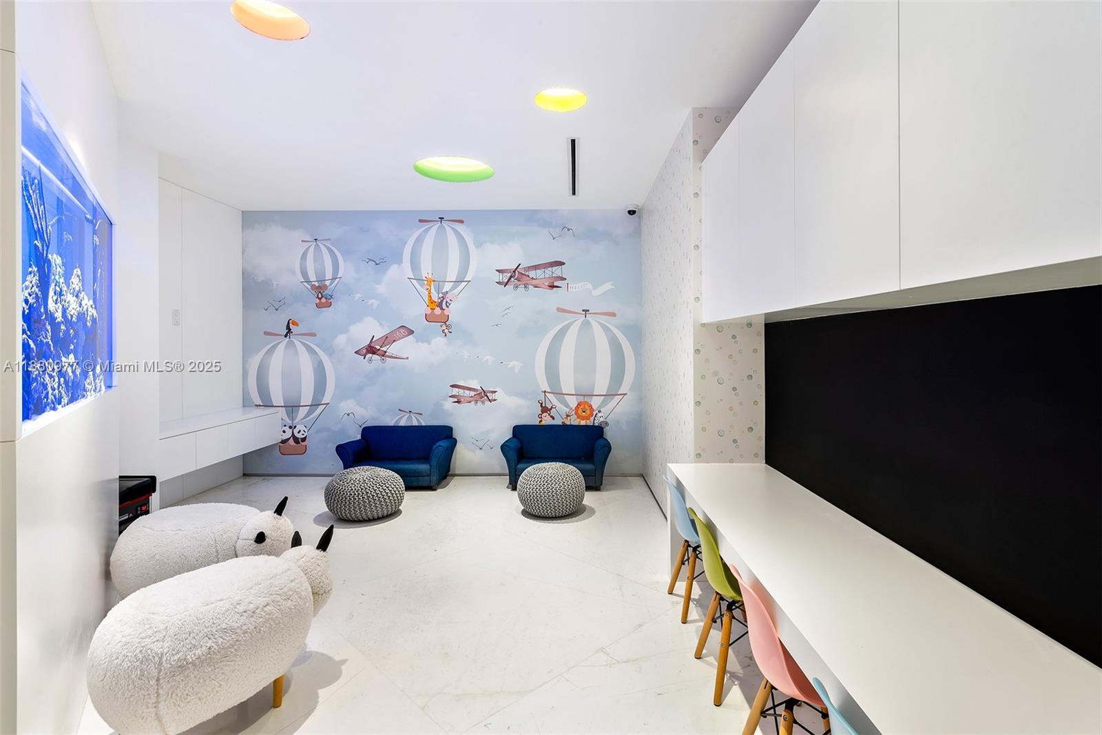 300 S Pointe Dr #504, Miami Beach FL 33139