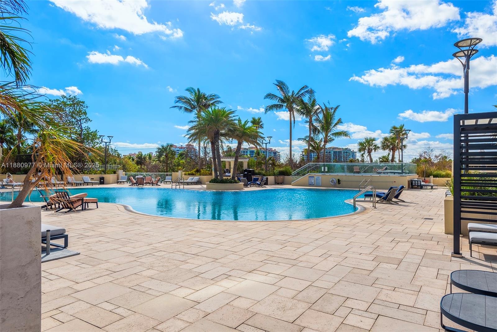 300 S Pointe Dr #504, Miami Beach FL 33139