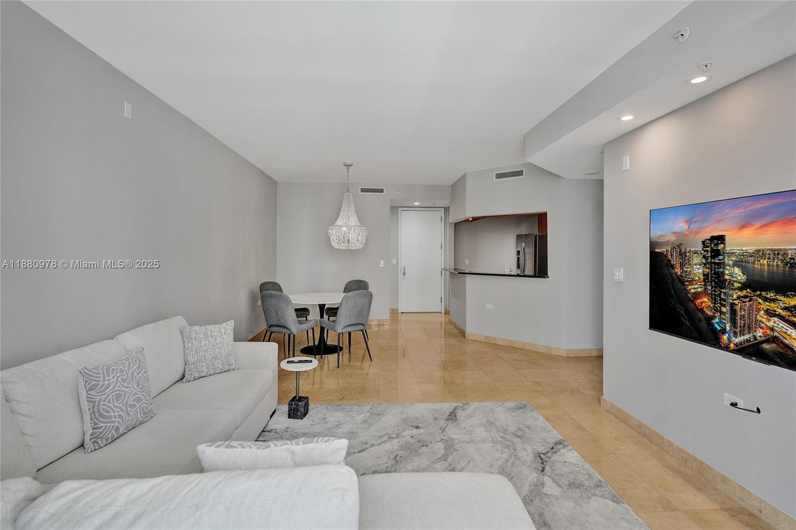 801 Brickell Key Blvd #808, Miami FL 33131