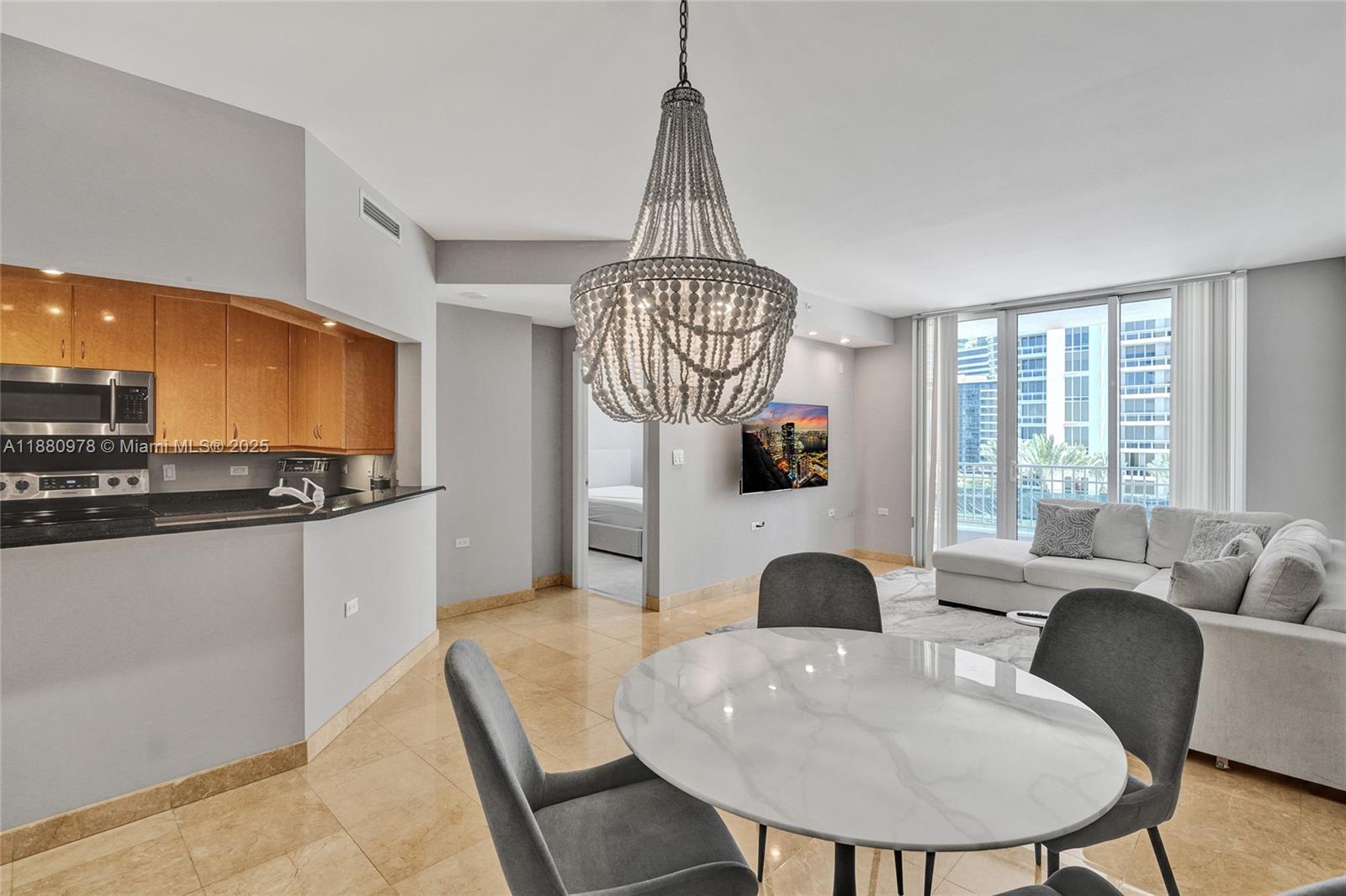 801 Brickell Key Blvd #808, Miami FL 33131