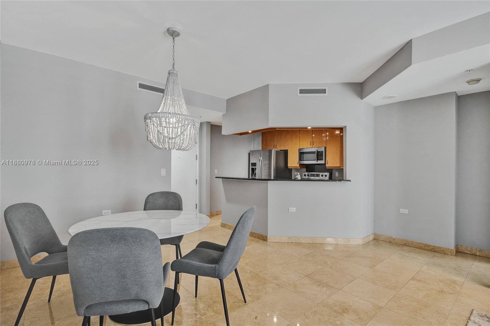 801 Brickell Key Blvd #808, Miami FL 33131