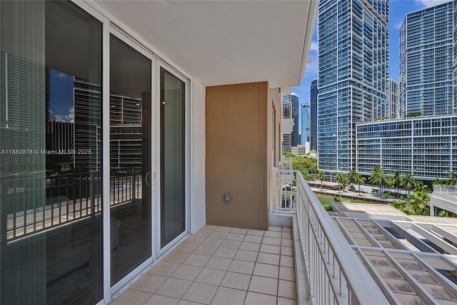 801 Brickell Key Blvd #808, Miami FL 33131