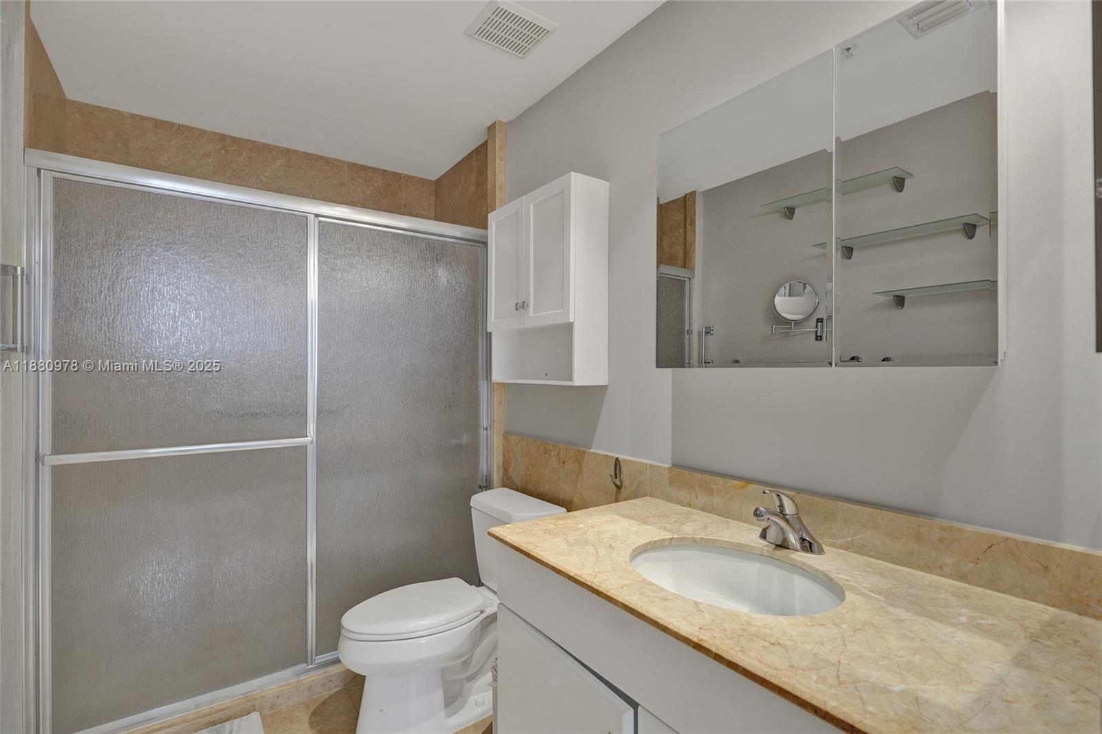 801 Brickell Key Blvd #808, Miami FL 33131