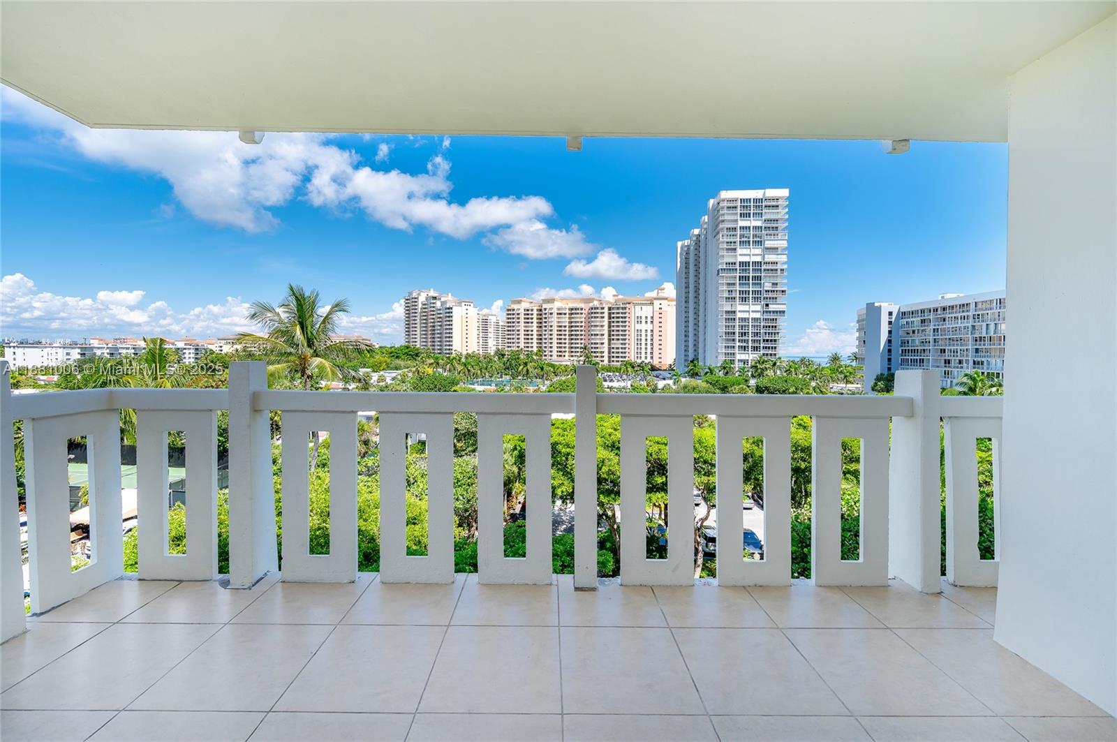 1121 Crandon Blvd #E501, Key Biscayne FL 33149