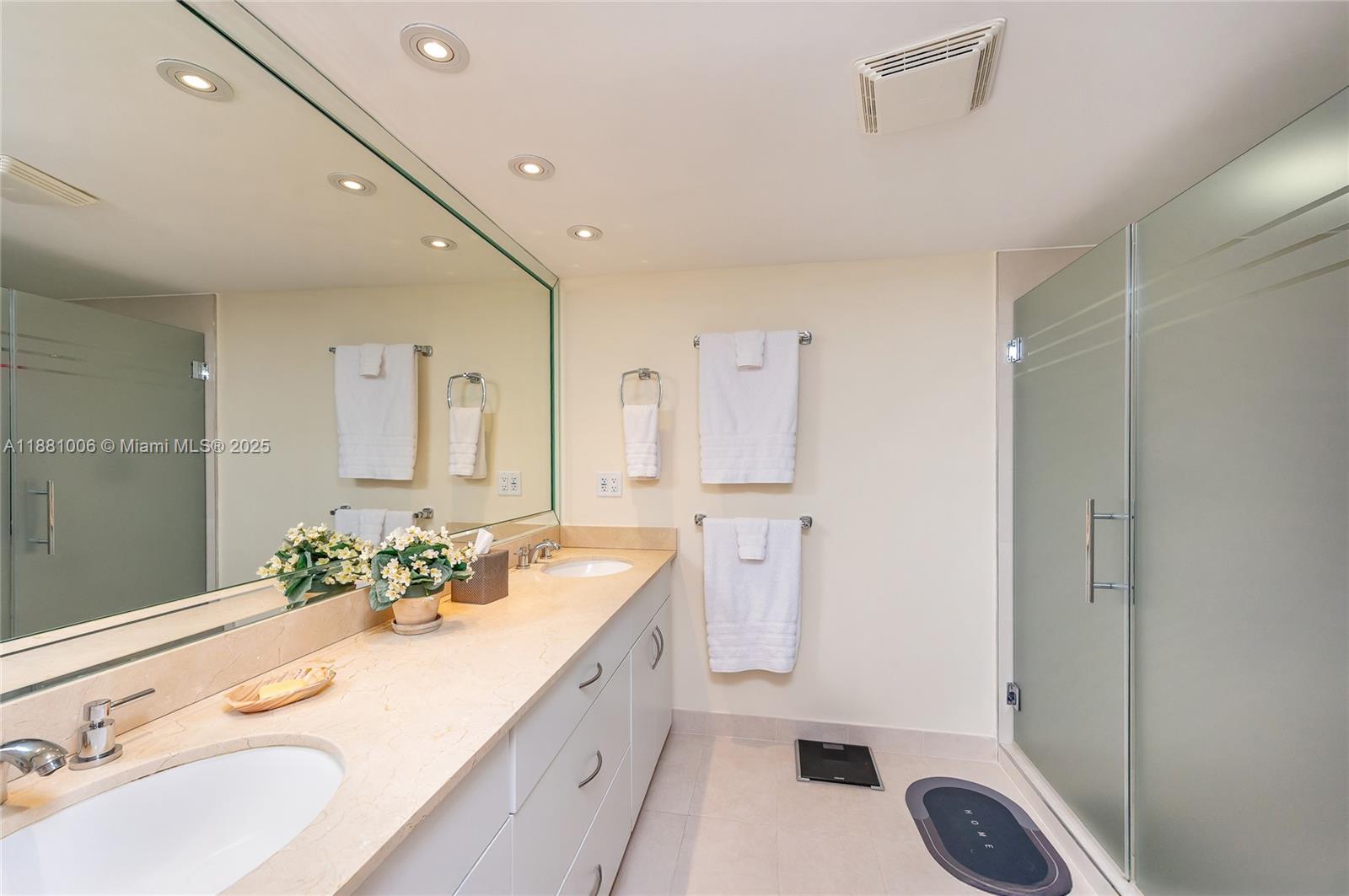 1121 Crandon Blvd #E501, Key Biscayne FL 33149