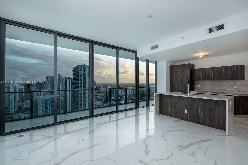 480 NE 31 St #3101, Miami FL 33137