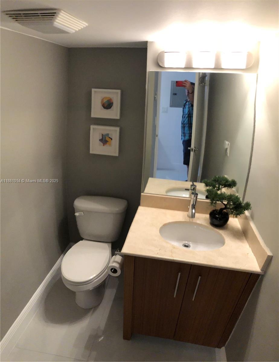 10275 Collins Ave #624, Bal Harbour FL 33154