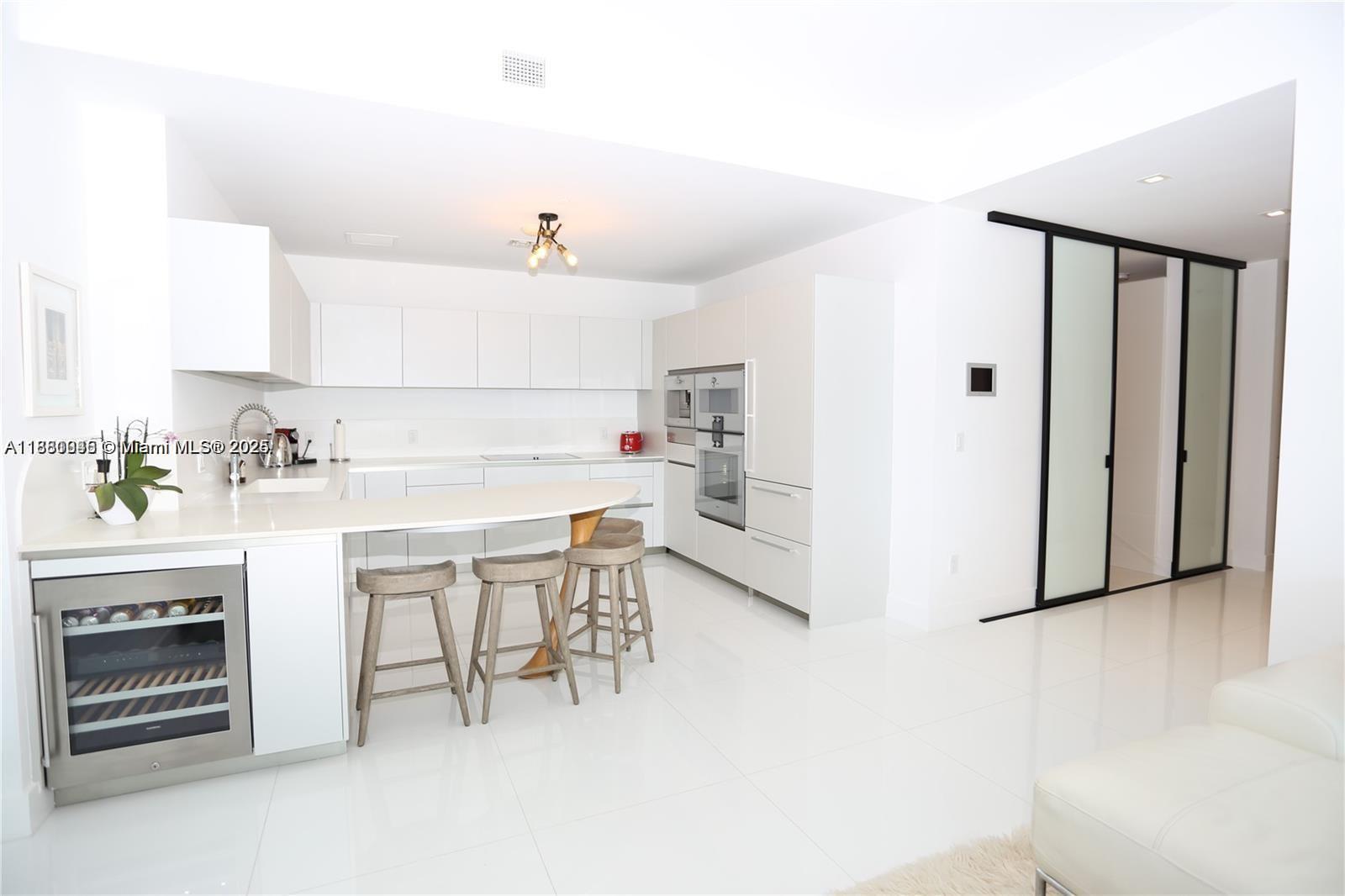 16901 Collins Ave #904, Sunny Isles Beach FL 33160