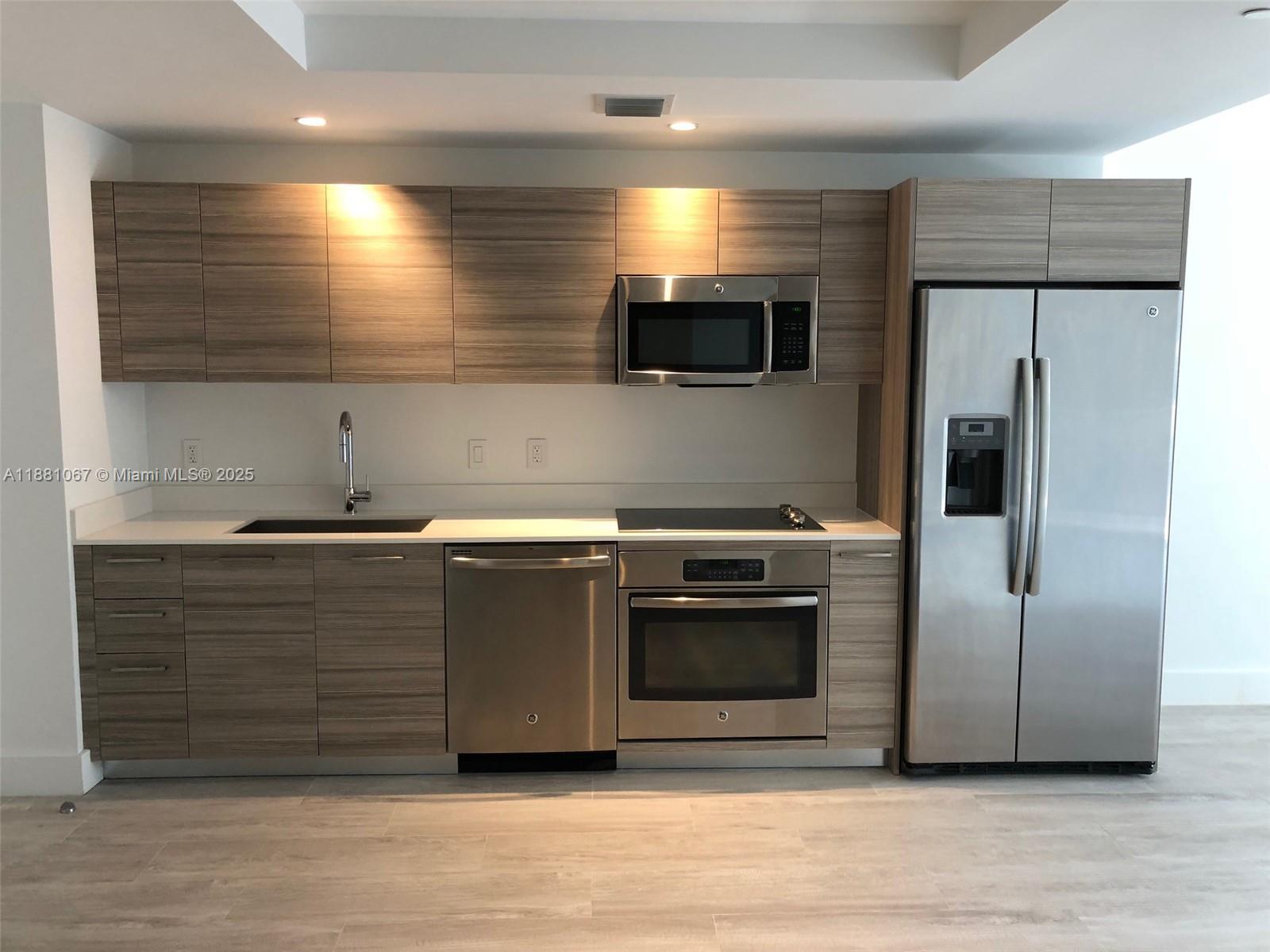 121 NE 34th St #503, Miami FL 33137
