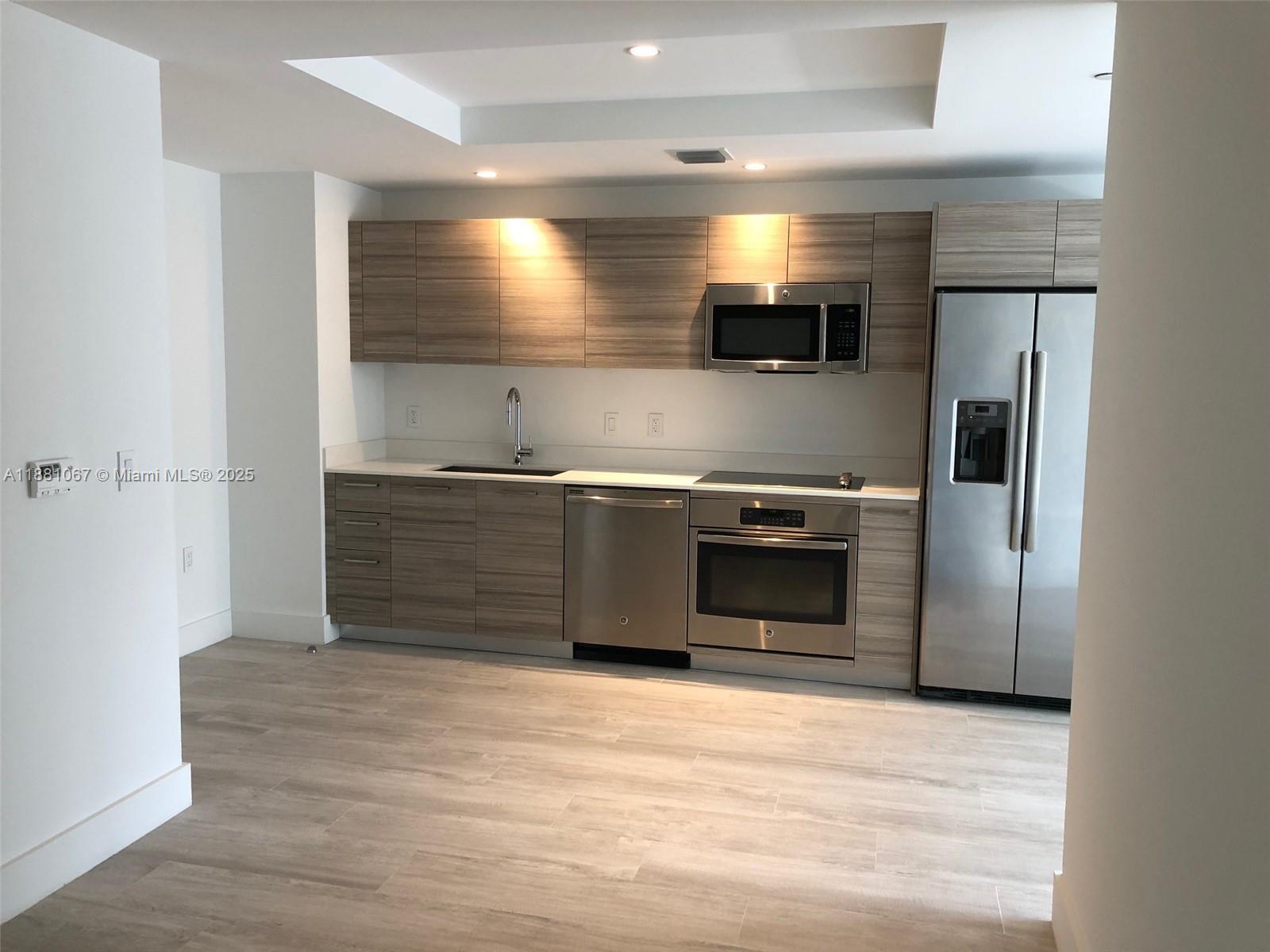 121 NE 34th St #503, Miami FL 33137