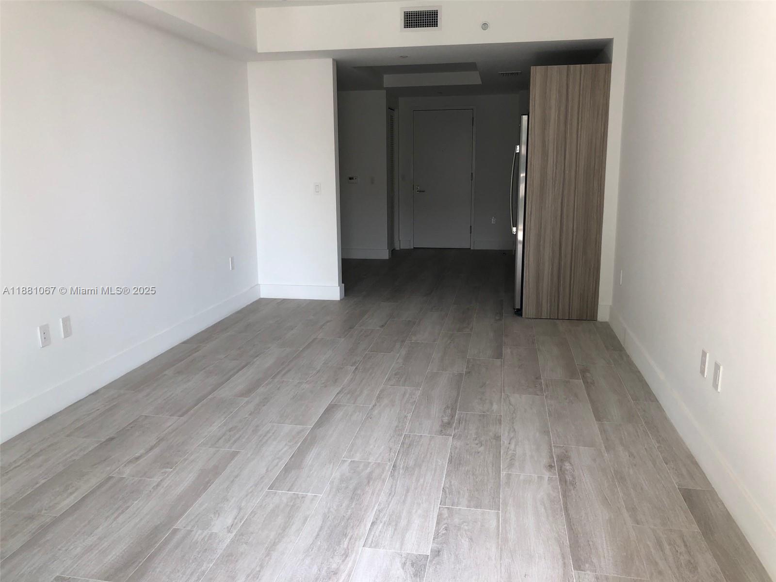 121 NE 34th St #503, Miami FL 33137