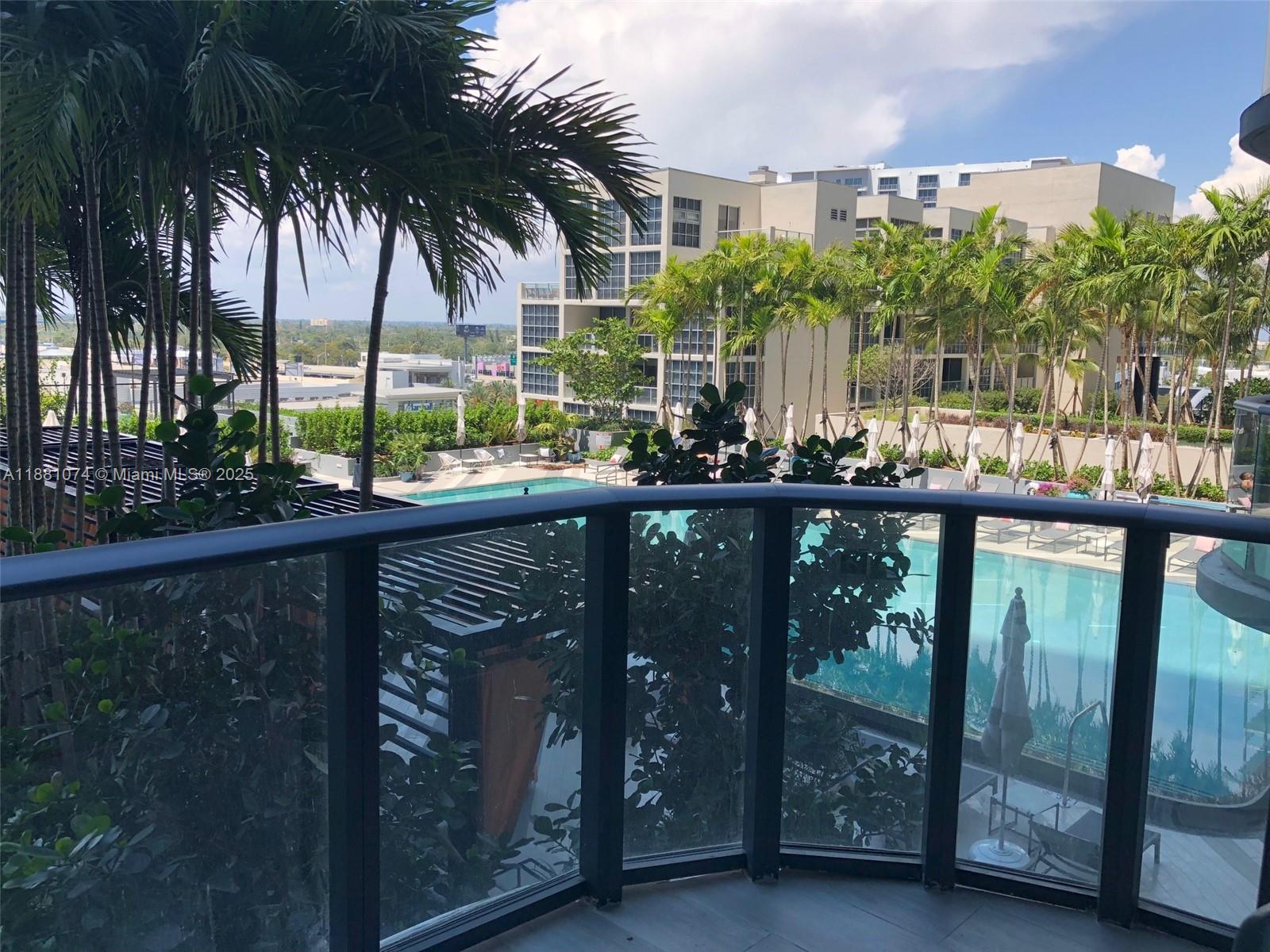 121 NE 34th St #812, Miami FL 33137
