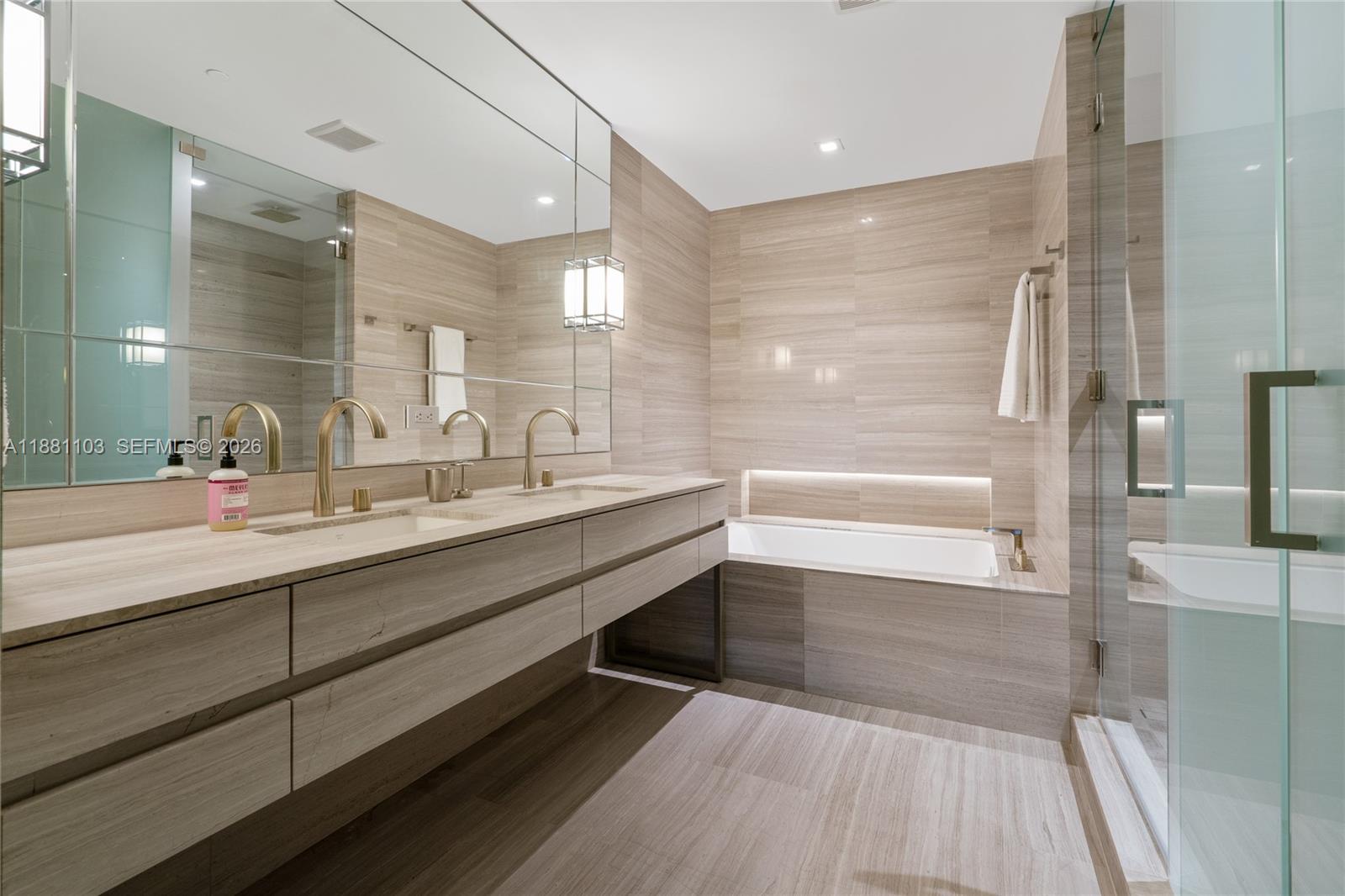 18975 Collins Ave #1104, Sunny Isles Beach FL 33160