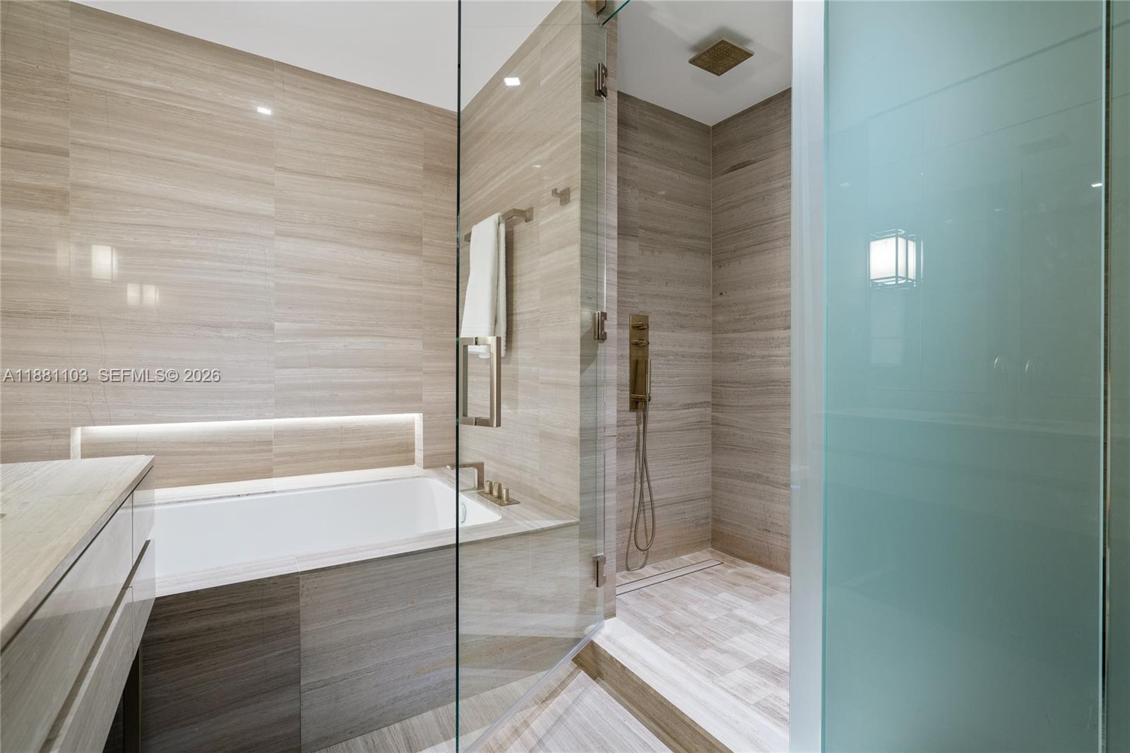 18975 Collins Ave #1104, Sunny Isles Beach FL 33160