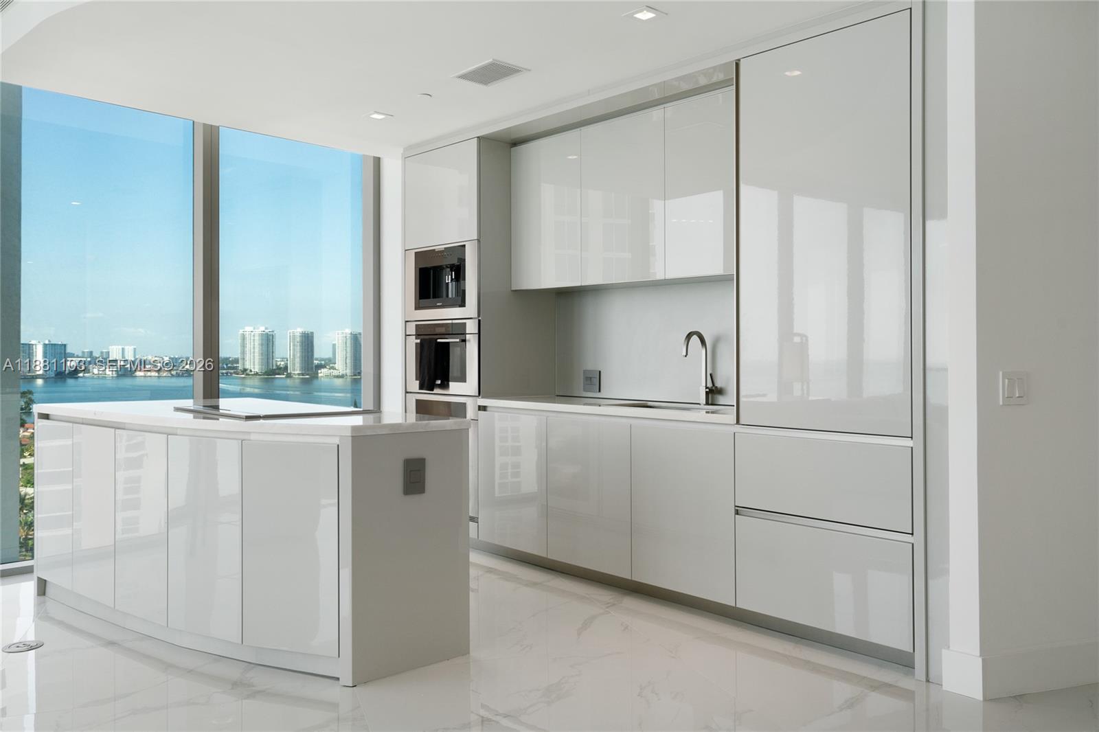 18975 Collins Ave #1104, Sunny Isles Beach FL 33160
