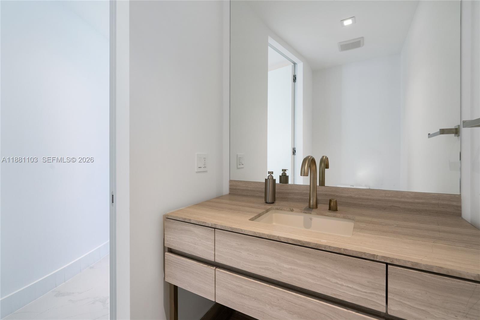 18975 Collins Ave #1104, Sunny Isles Beach FL 33160