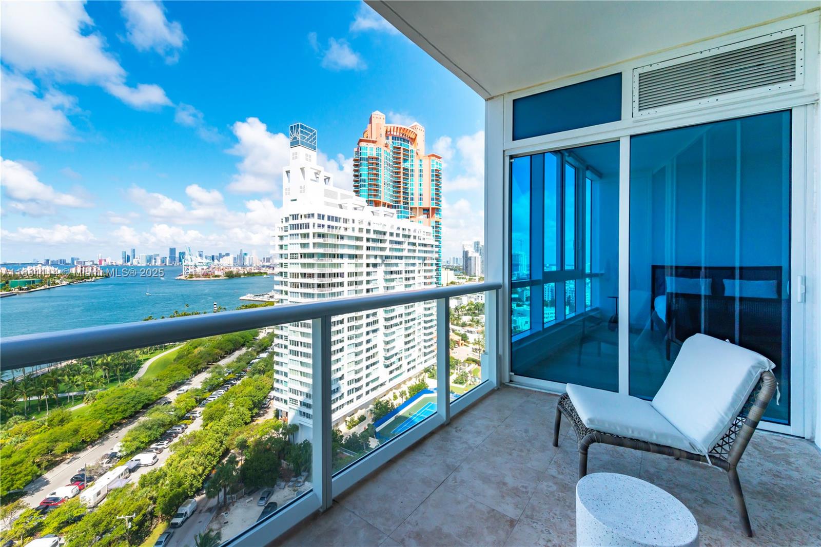 100 S Pointe Dr #1802, Miami Beach FL 33139
