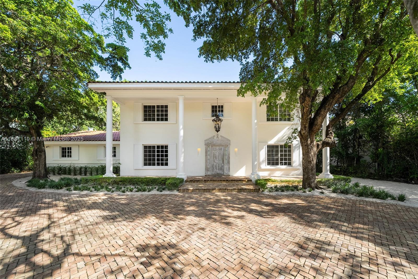 575 Bay Point Rd, Miami FL 33137