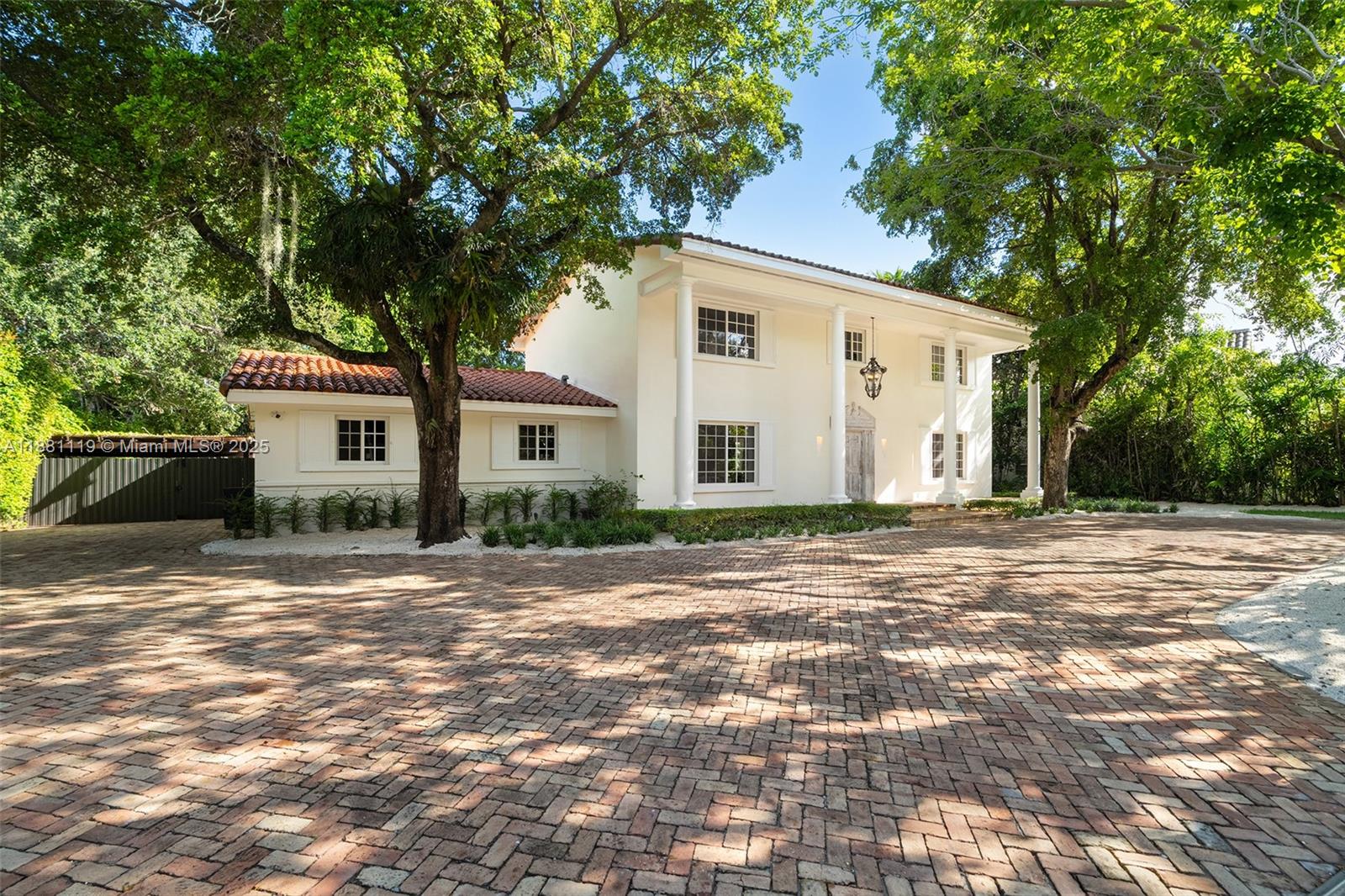 575 Bay Point Rd, Miami FL 33137