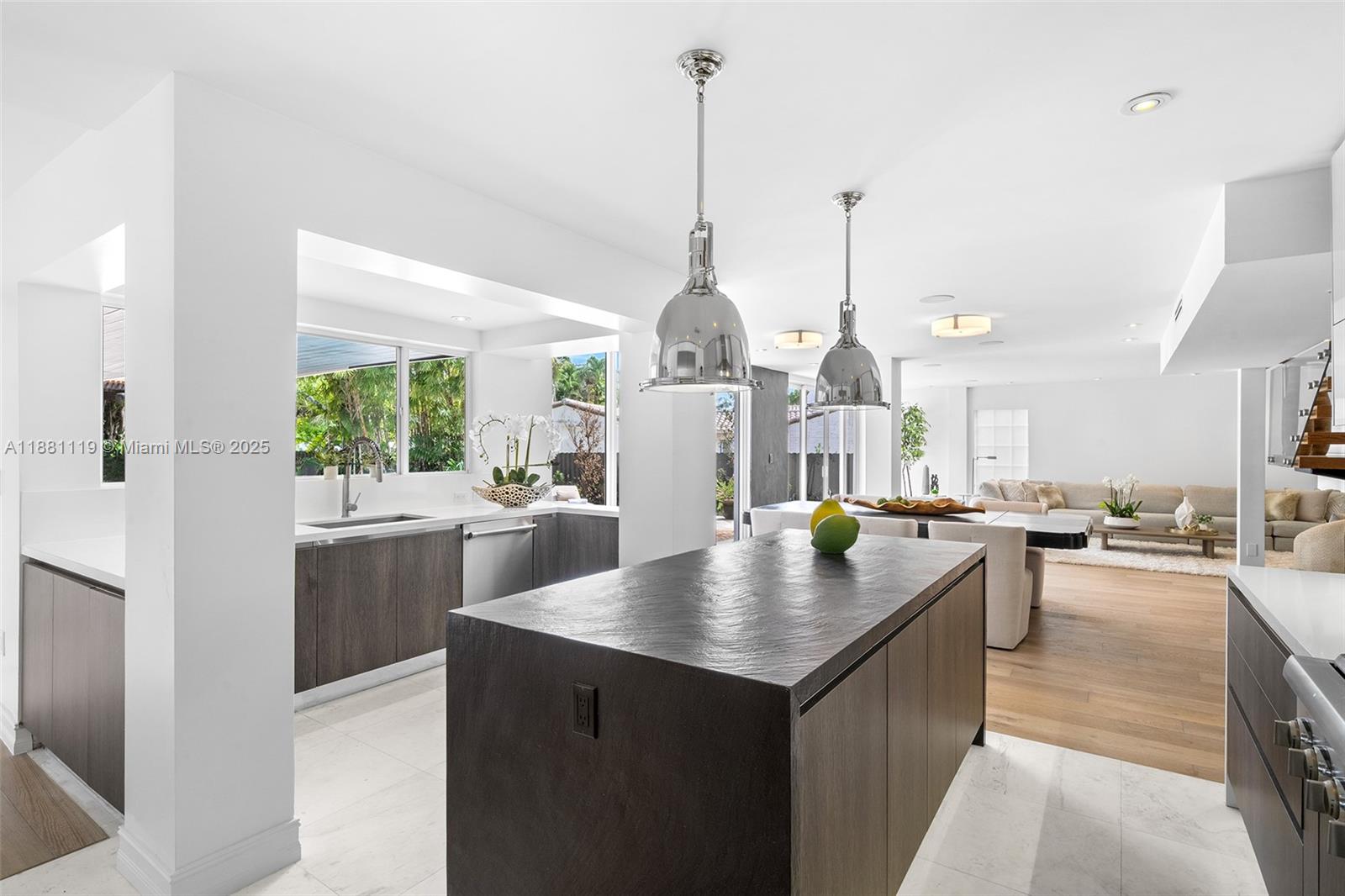 575 Bay Point Rd, Miami FL 33137