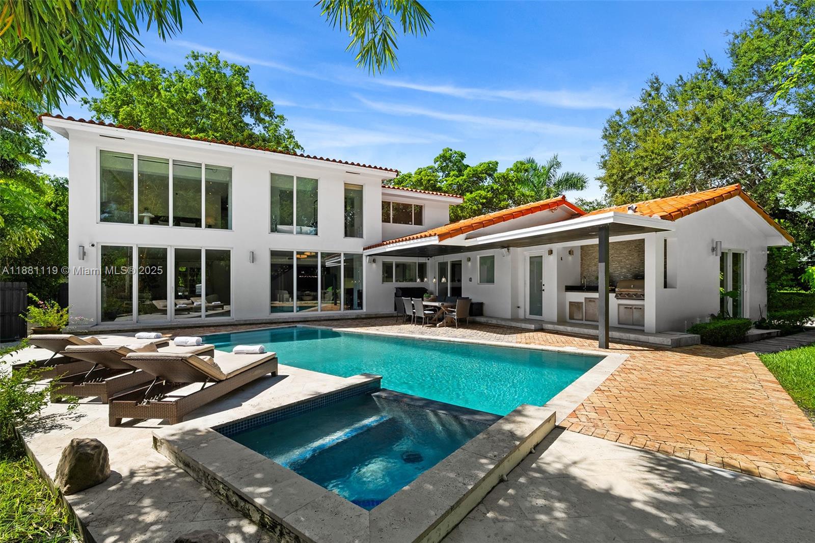 575 Bay Point Rd, Miami FL 33137