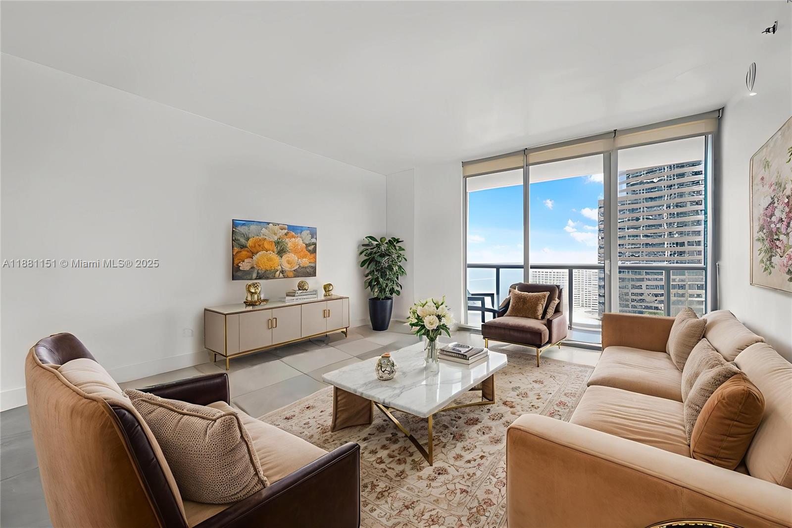 485 Brickell Ave #2209, Miami FL 33131