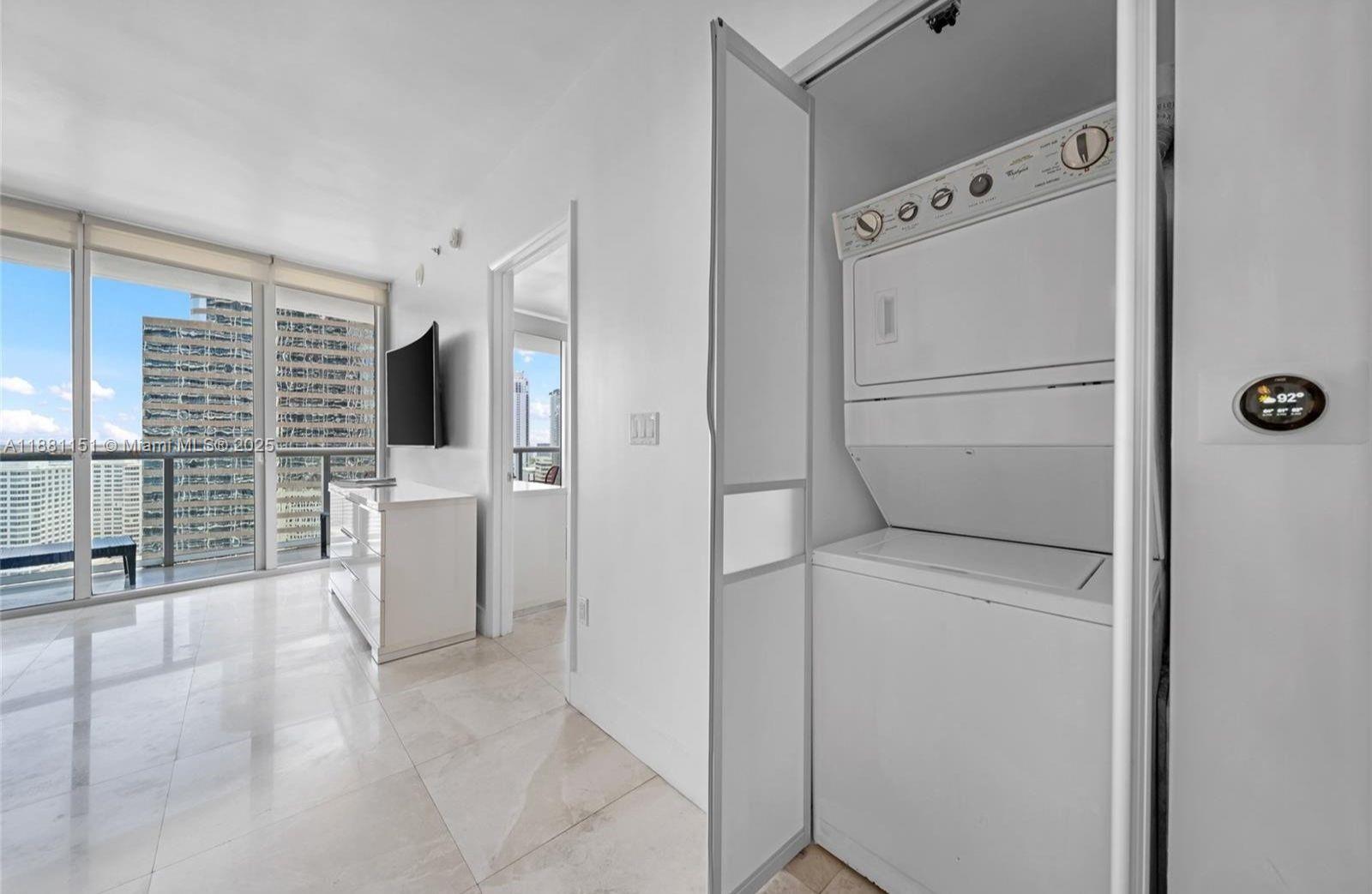 485 Brickell Ave #2209, Miami FL 33131