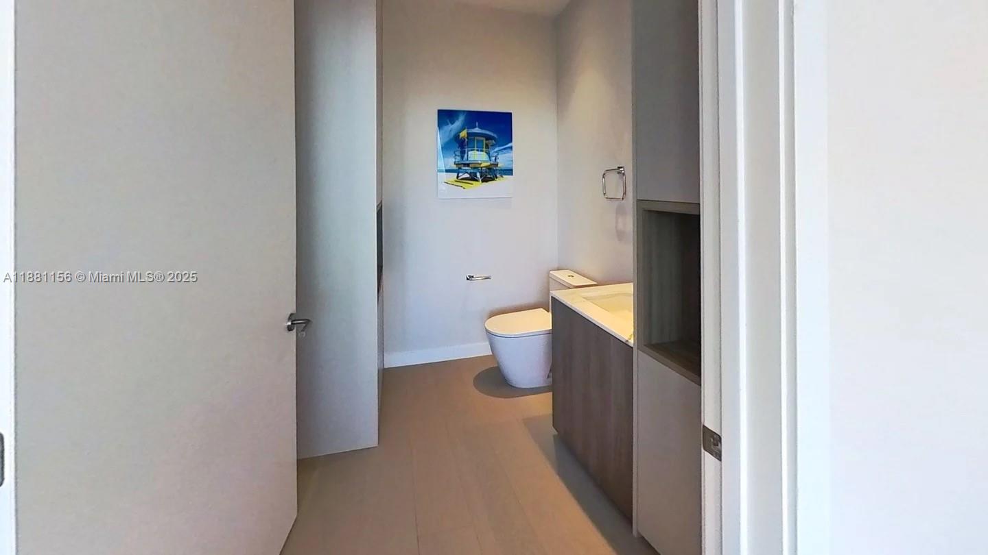 500 Alton Rd #2504, Miami Beach FL 33139