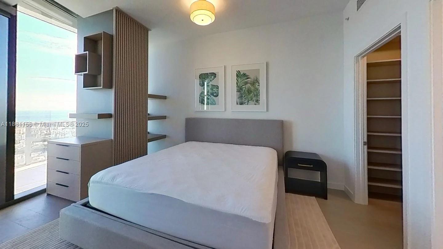 500 Alton Rd #2504, Miami Beach FL 33139