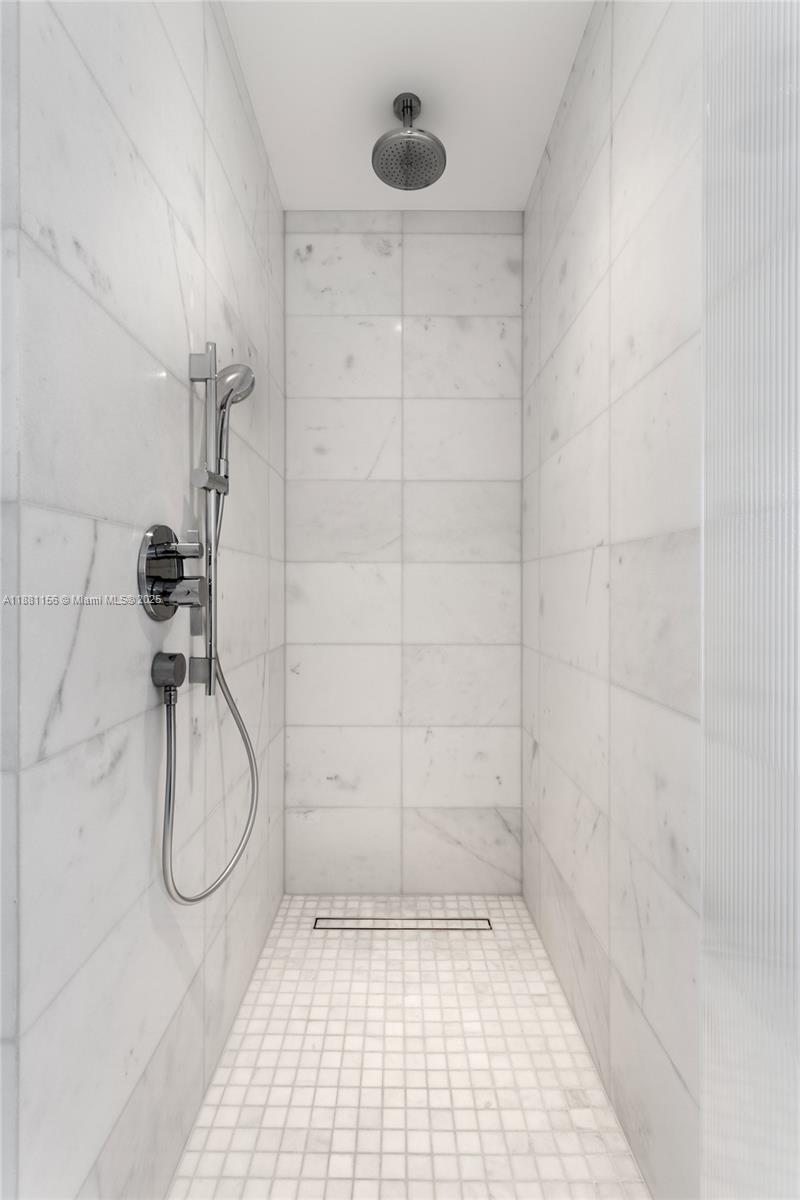 500 Alton Rd #2504, Miami Beach FL 33139
