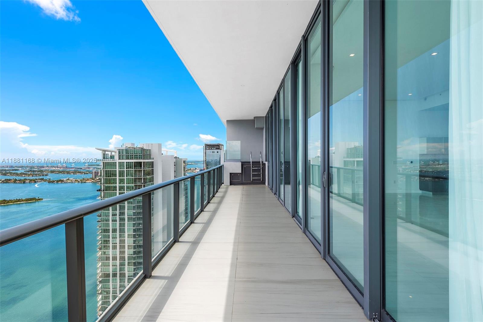 480 NE 31st St #PH5204, Miami FL 33137