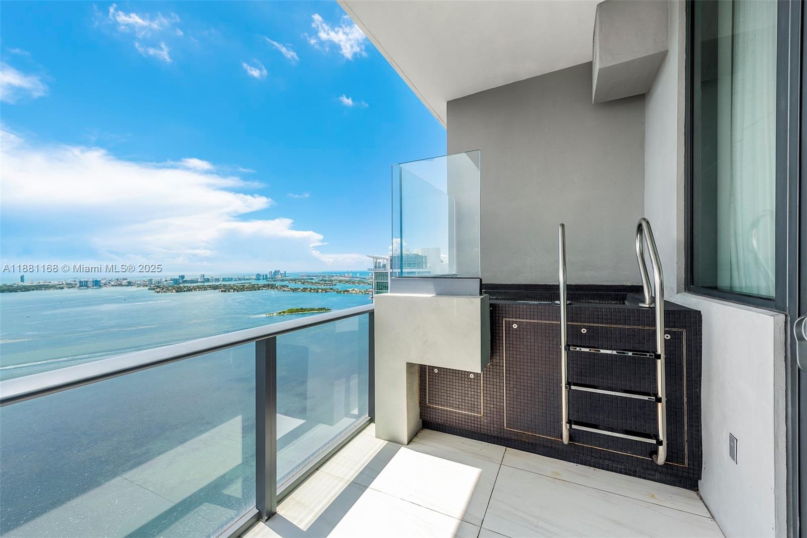 480 NE 31st St #PH5204, Miami FL 33137