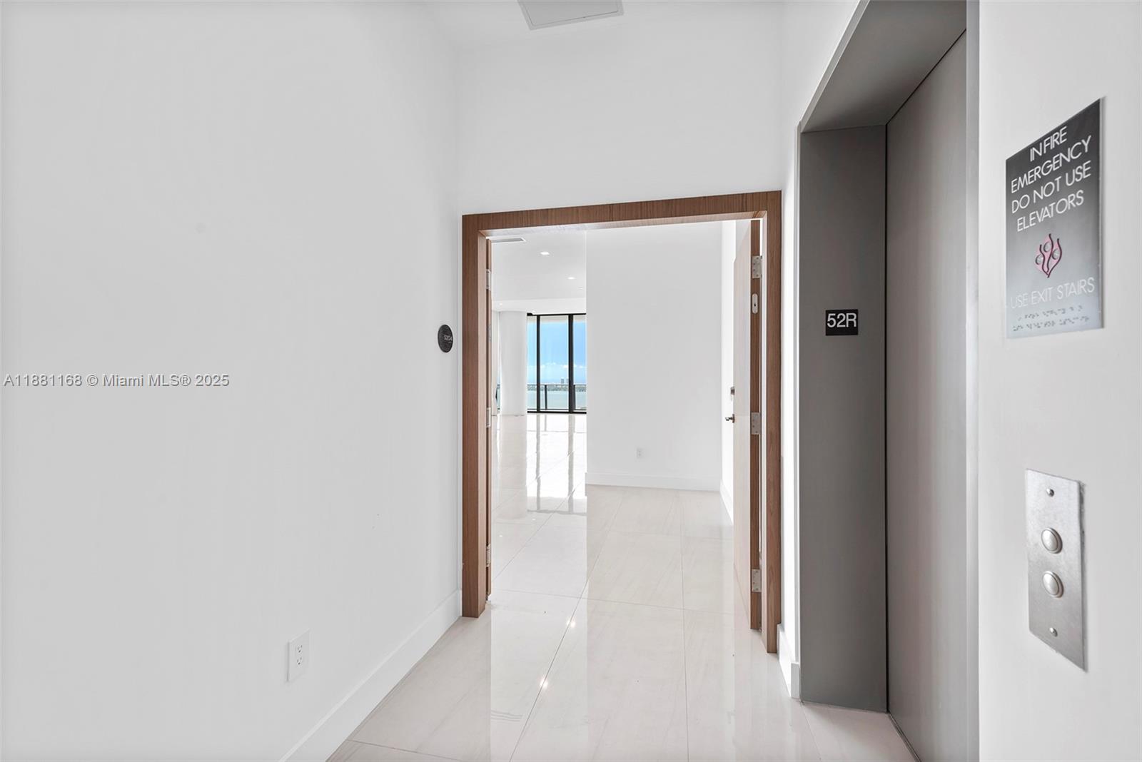 480 NE 31st St #PH5204, Miami FL 33137