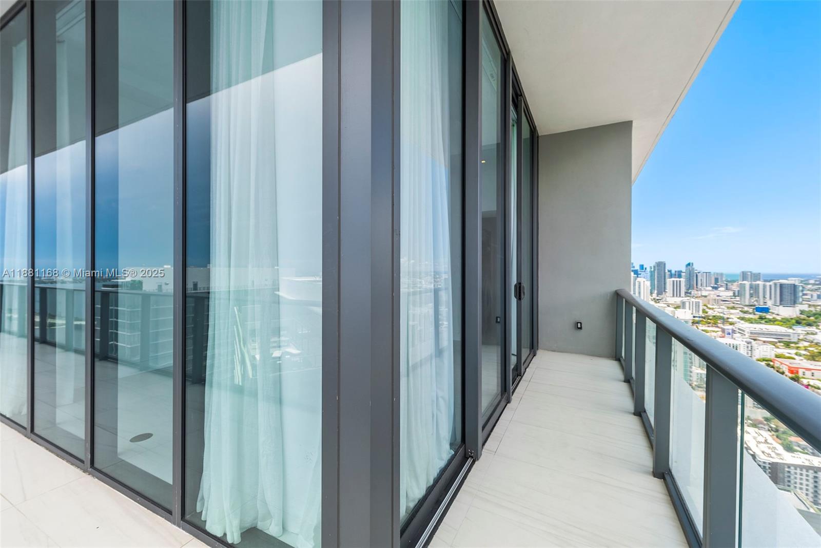 480 NE 31st St #PH5204, Miami FL 33137