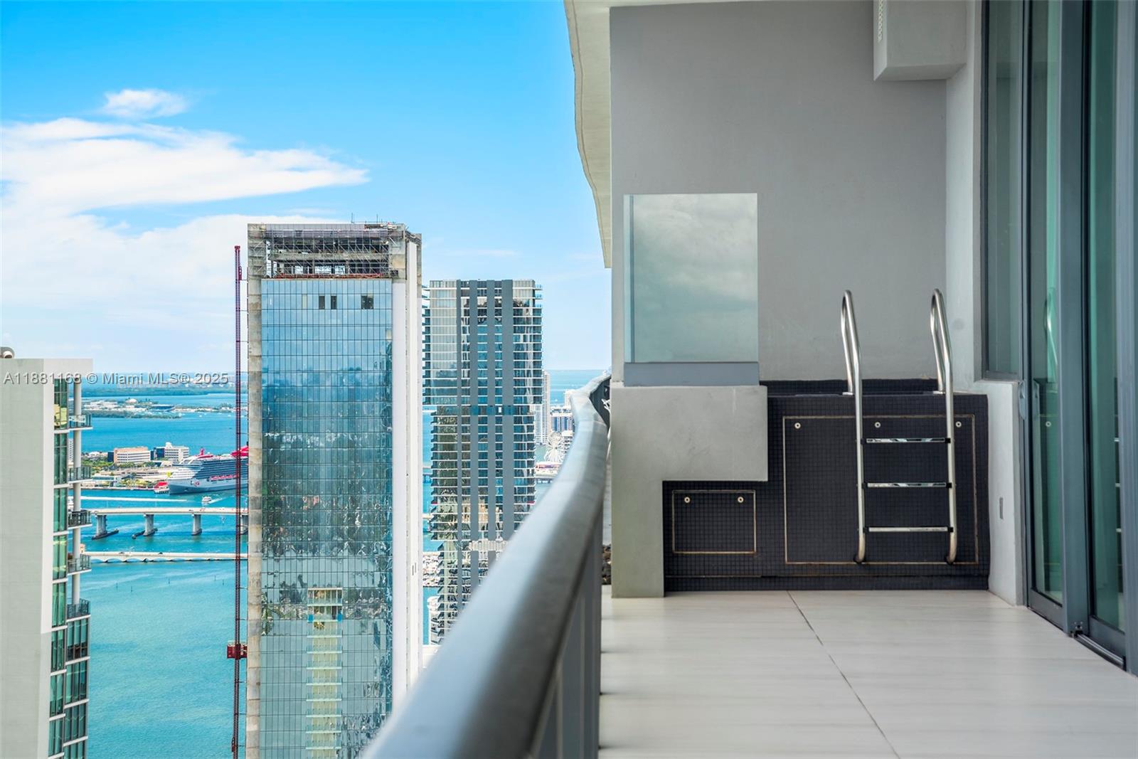 480 NE 31st St #PH5204, Miami FL 33137