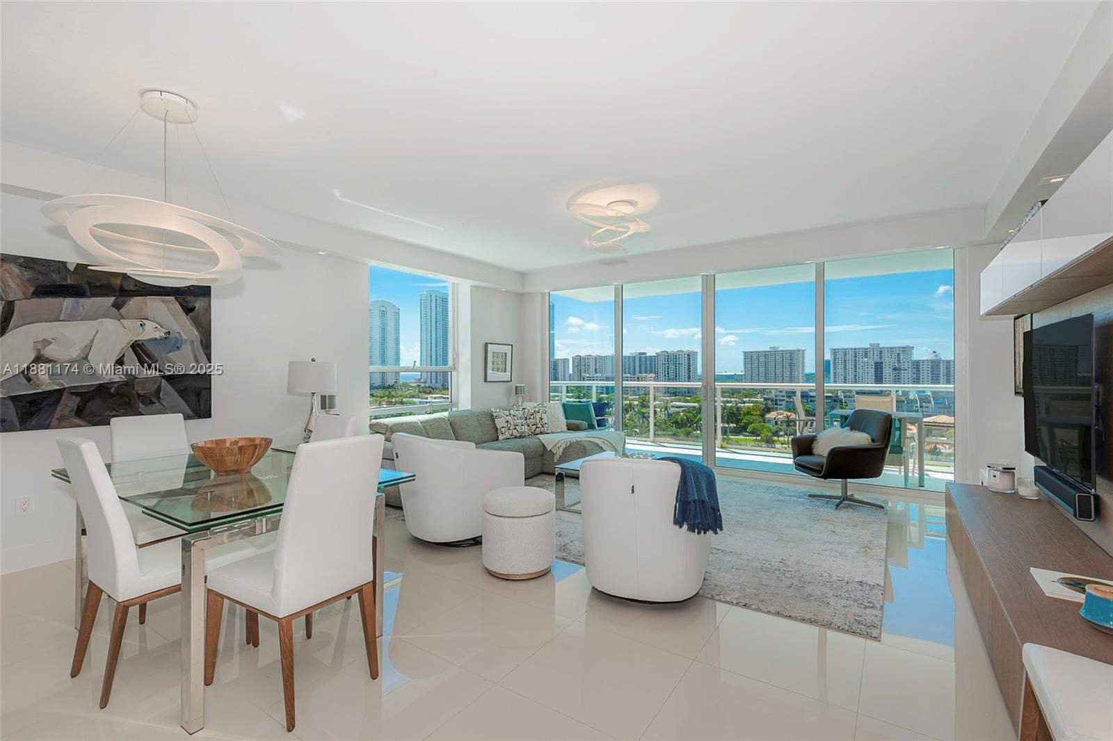400 Sunny Isles Blvd #1122 CORNER UNIT, Sunny Isles Beach FL 33160