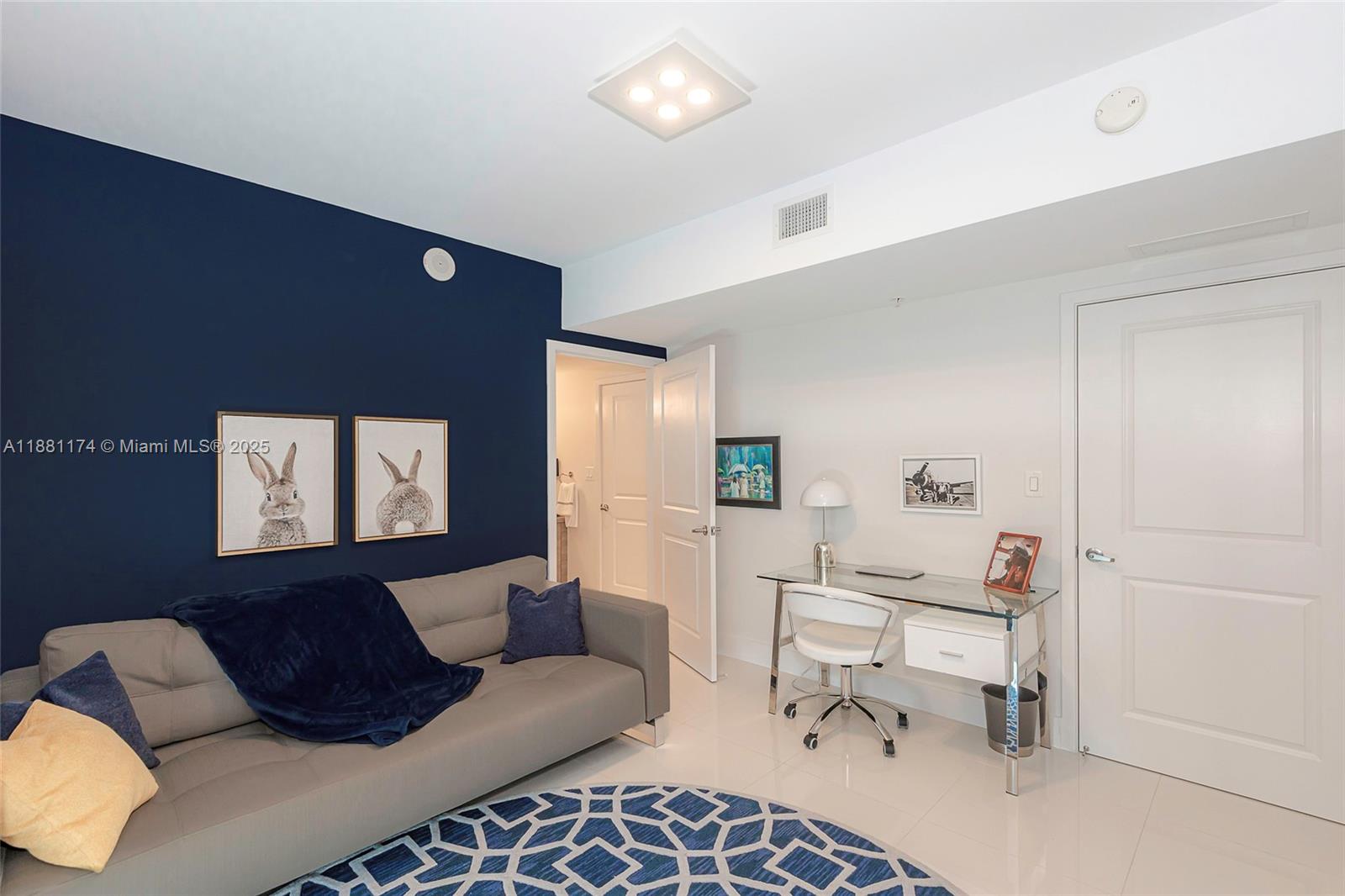 400 Sunny Isles Blvd #1122 CORNER UNIT, Sunny Isles Beach FL 33160
