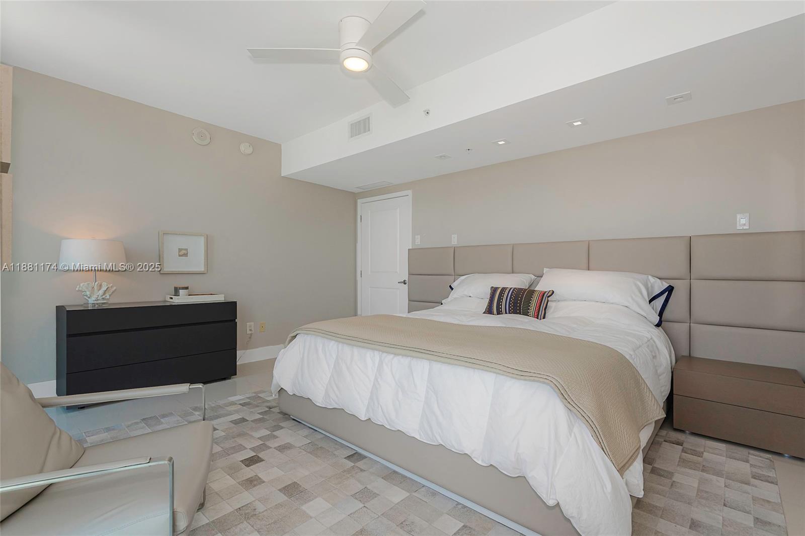 400 Sunny Isles Blvd #1122 CORNER UNIT, Sunny Isles Beach FL 33160