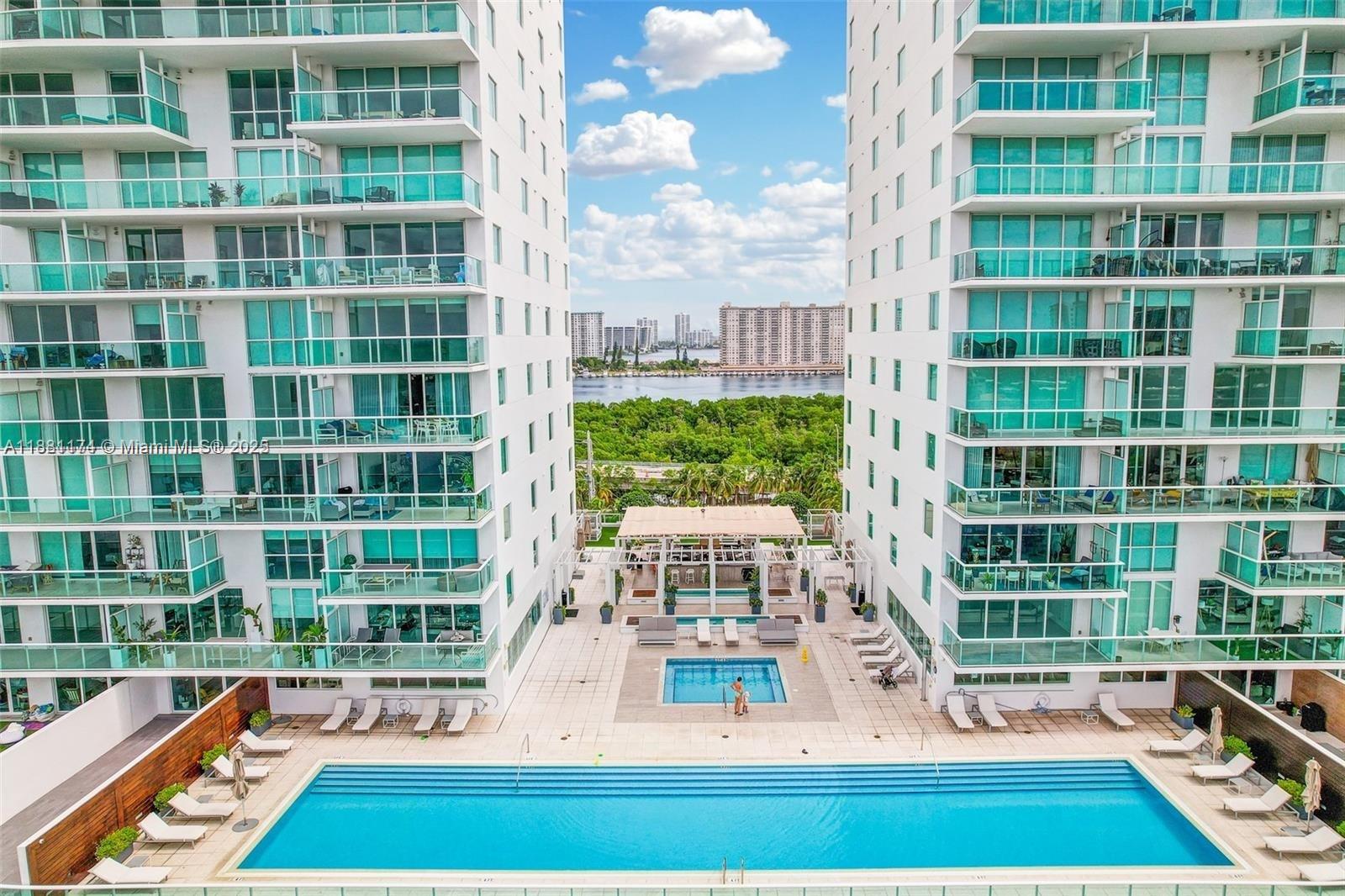 400 Sunny Isles Blvd #1122 CORNER UNIT, Sunny Isles Beach FL 33160