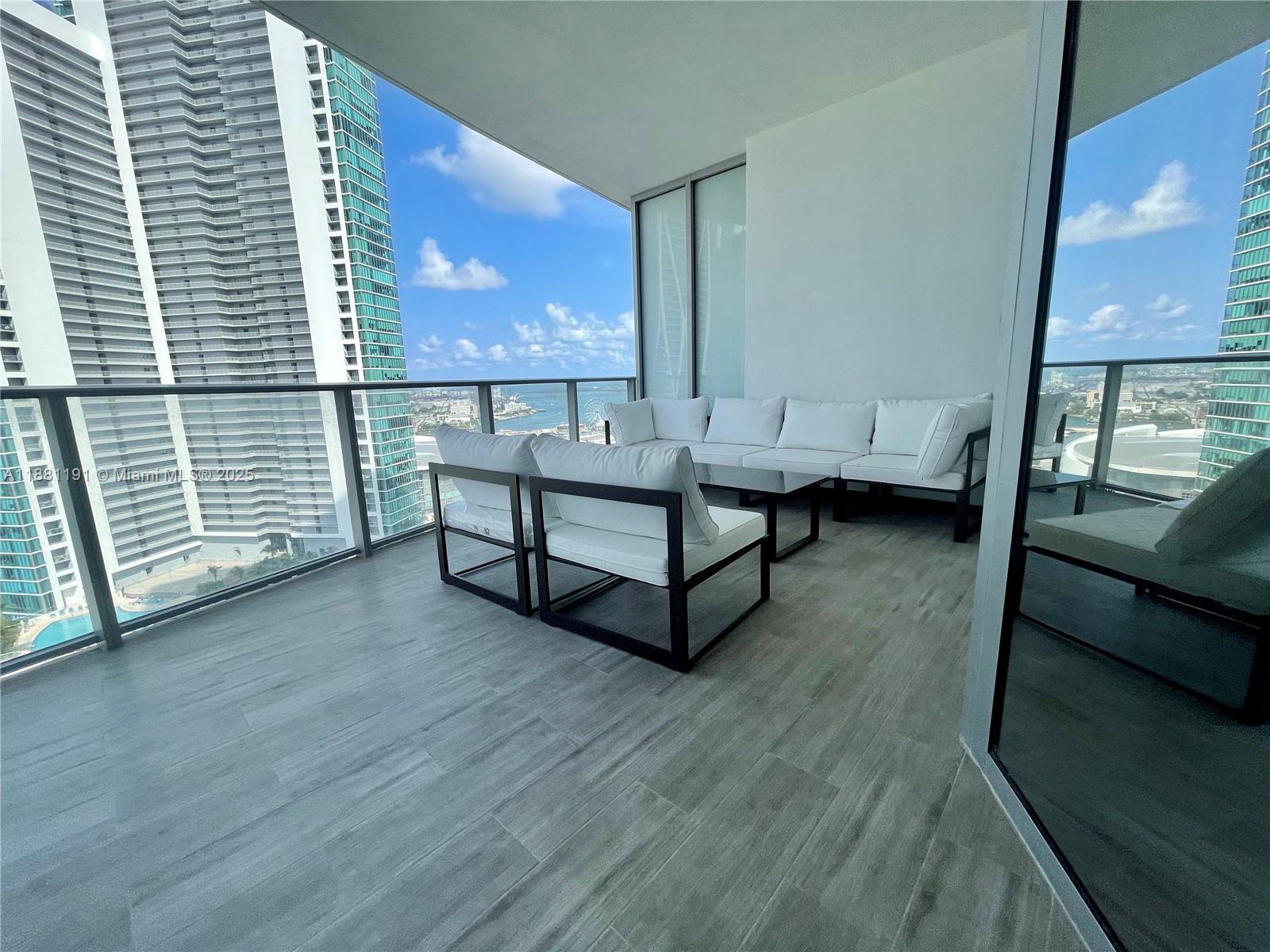 851 NE 1st Ave #2403, Miami FL 33132